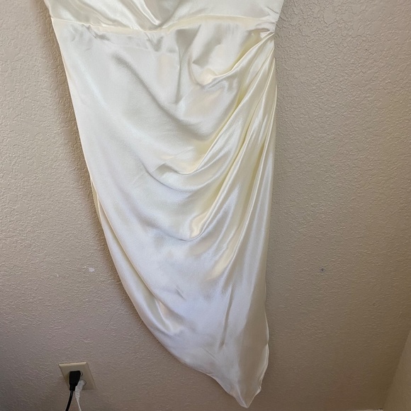 House of CB Reva Dress in Ivory satin size Medium NWOT white midi - Picture 7 of 17